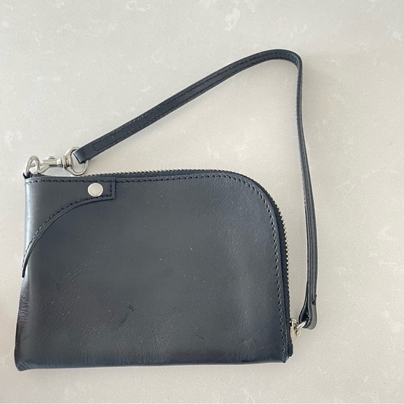 GAP BLACK LEATHER WALLET POUCHZIPPER CLOSURE - Picture 5 of 13